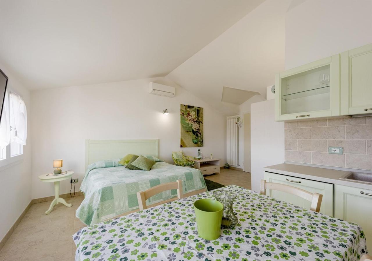 Agriturismo Le Girandole Diano Marina Eksteriør bilde