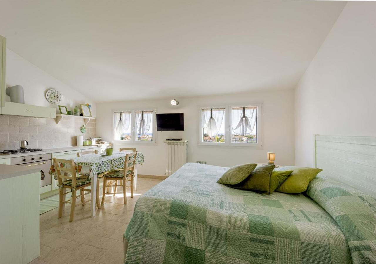 Agriturismo Le Girandole Diano Marina Eksteriør bilde